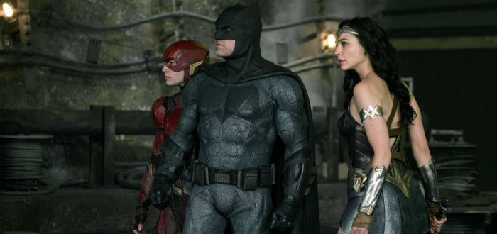 Flash, Batman et Wonder Woman dans Justice League