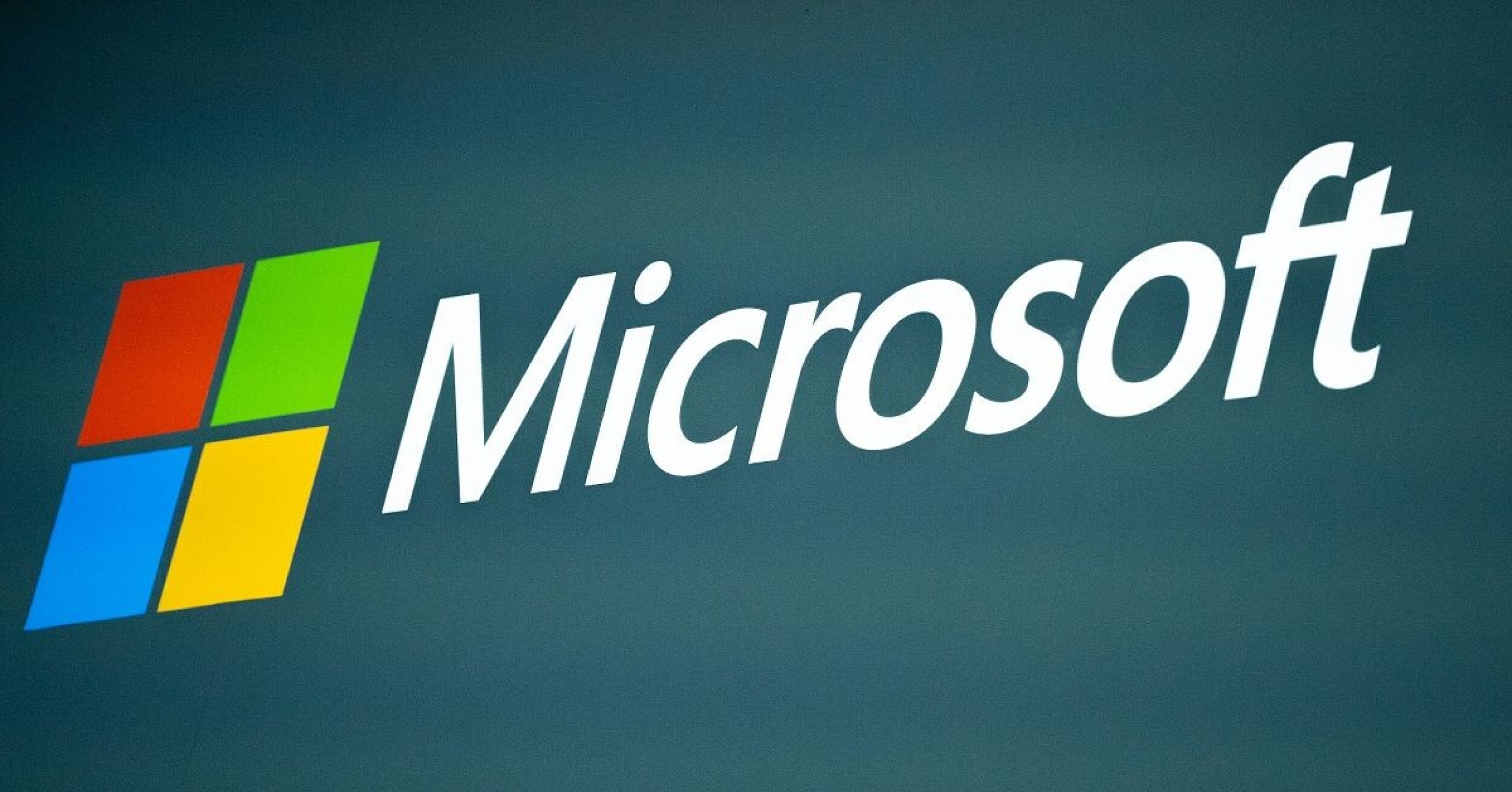 Microsoft Authenticator to end password autofill. Set up a passkey now