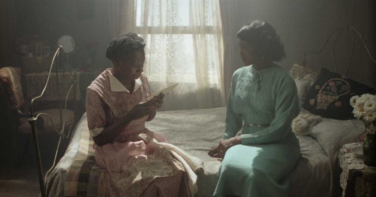 Le Pourpre Et Le Noir Film La Couleur pourpre, le premier film engagé de Spielberg et Oprah